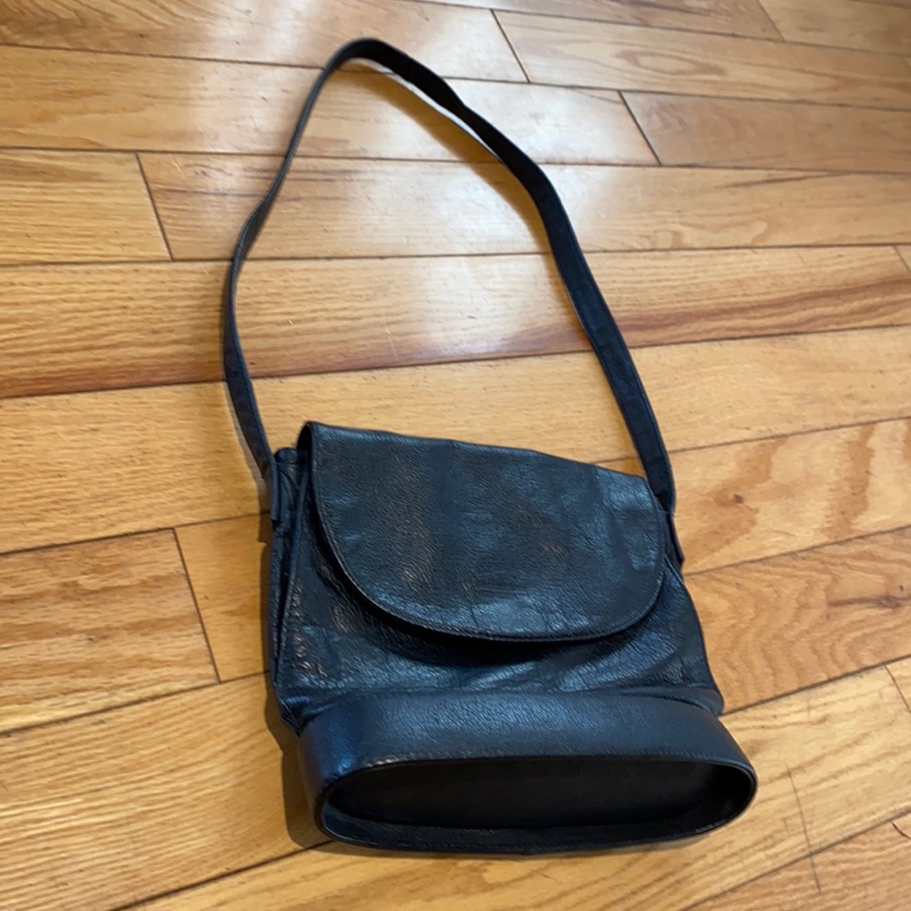 Kenneth Cole Bag